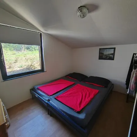 アパート Apartman Leon *