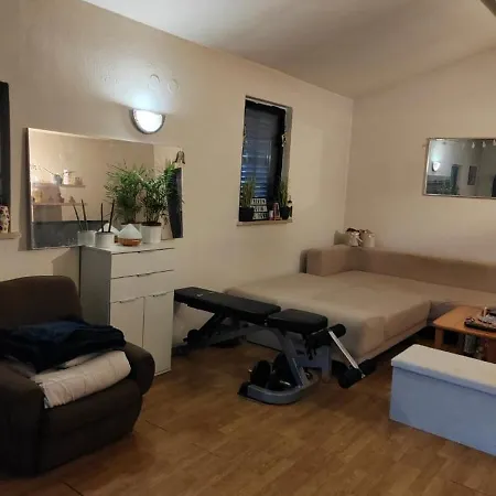 アパート Apartman Leon *